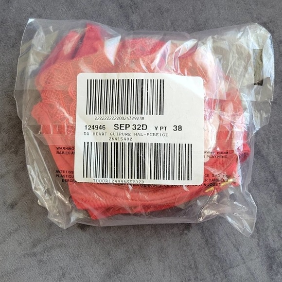 Victoria's secret bra 32D. Lipstick red. Christmas, Santa Baby! Halter n… - Picture 4 of 9